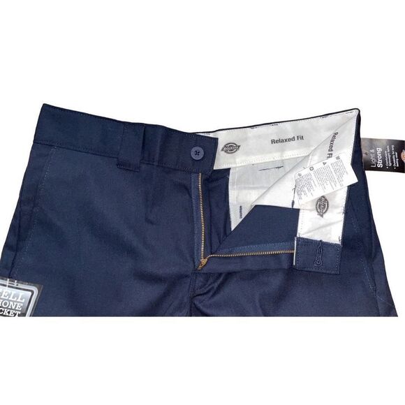 Dickies Mens Relaxed Fit , Navy Cargo Work Shorts Sz 44 With Flex 13” Inseam NWT - Picture 2 of 8